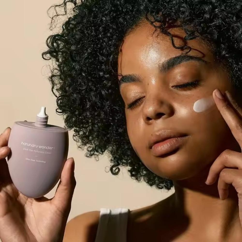 ครีมกรดไฮยาลูโรนิก โฟมล้างหน้า - Skincare Laneige บทวิจารณ์และราคา